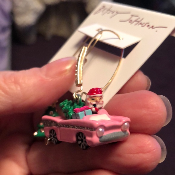 NWT Betsey Johnson Pink Santa Car Earrings Mix-Matched Rhinestones & Faux Pearl - Picture 4 of 17